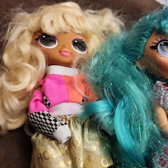 OMG Doll Bundle - Picture 2 of 3